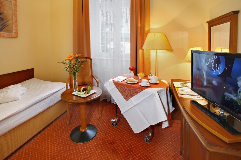 Ensana Centrální Lázně - Maria Spa Mariánské Lázně Habitación foto